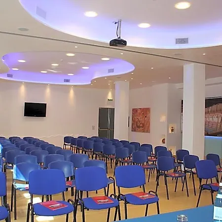מלון D'altavilla 3*